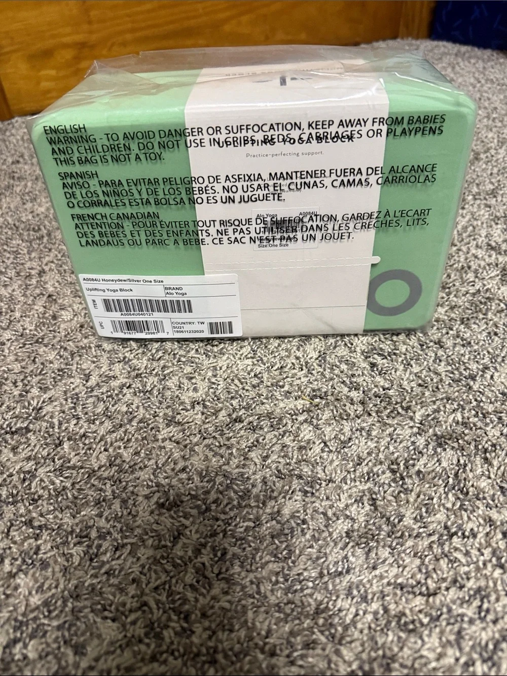 ALO Yoga Uplifting Foam Yoga Block in Mint